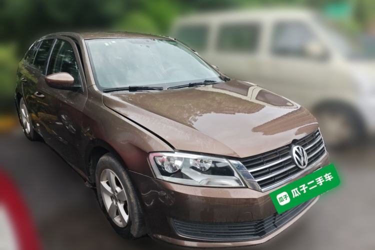 Used Volkswagen Lavida 2013 Revised Classic 1.6L Automatic Fashion Edition Front Right 45 Deg
