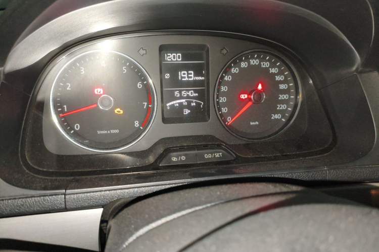 Used Volkswagen Lavida 2013 Restyled Classic 1.6L Manual Comfort Edition Instrument Cluster