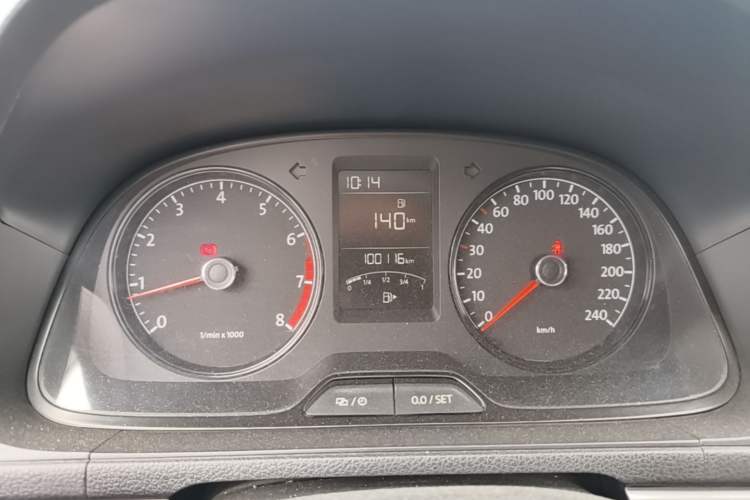 Used Volkswagen Lavida 2013 Revised Classic 1.6L Manual Fashion Edition Instrument Cluster
