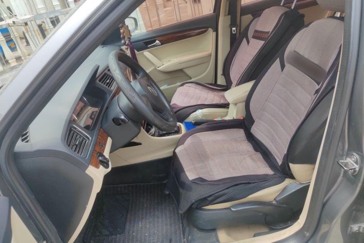 Used Volkswagen Lavida 2013 1.4TSI DSG Comfort Edition Left Front Seat