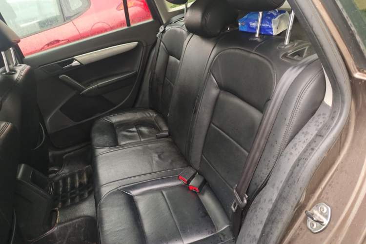 Used Volkswagen Lavida 2013 Revised Classic 1.6L Automatic Fashion Edition Left Rear Seat