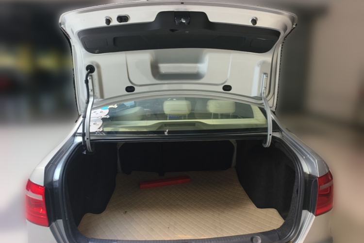 Used Volkswagen Lavida 2013 1.4TSI DSG Comfort Edition Trunk