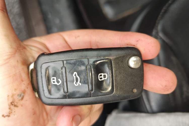 Used Volkswagen Lavida 2013 Revised Classic 1.6L Automatic Fashion Edition Vehicle Key