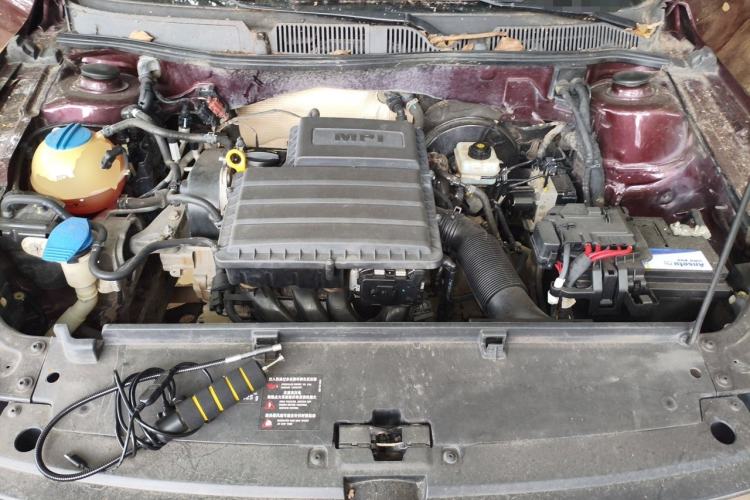Used Volkswagen Lavida 2013 Revised Classic 1.6L Automatic Fashion Edition Engine Bay