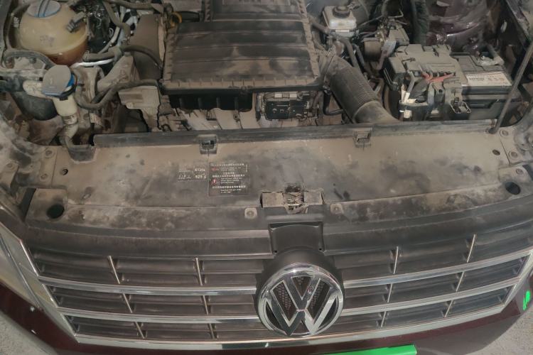 Used Volkswagen Lavida 2013 Restyled Classic 1.6L Automatic Comfort Edition Engine Bay