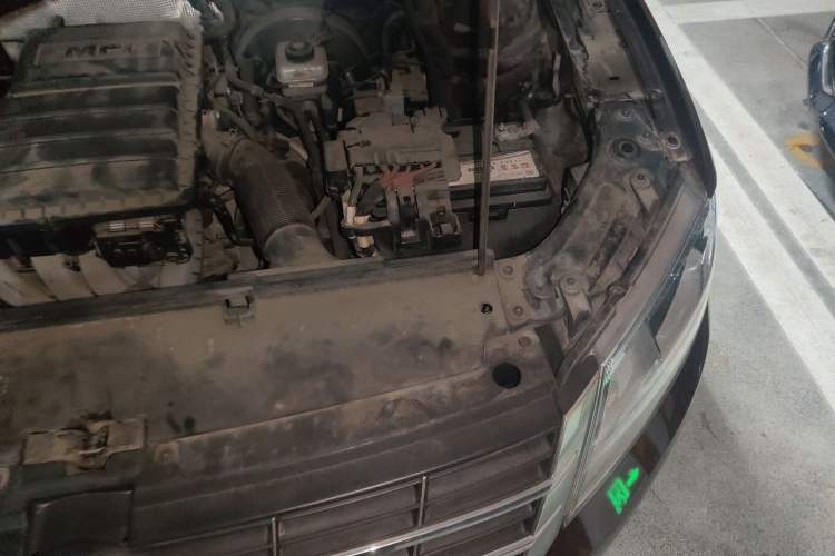 Used Volkswagen Lavida 2013 Restyled Classic 1.6L Automatic Comfort Edition Engine Bay Left