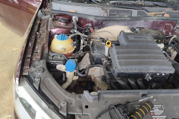 Used Volkswagen Lavida 2013 Revised Classic 1.6L Automatic Fashion Edition Engine Bay Right