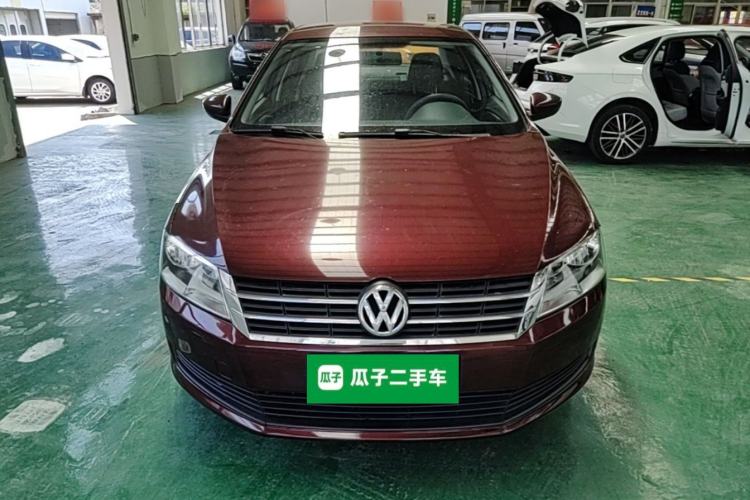 Used Volkswagen Lavida 2013 Revised Classic 1.6L Manual Fashion Edition Front