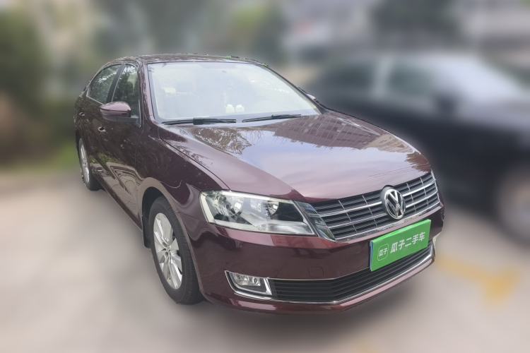 Used Volkswagen Lavida 2013 1.4TSI DSG Comfort Edition Front Right 45 Deg