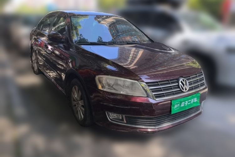 Used Volkswagen Lavida 2013 1.6L Automatic Comfort Edition Front Right 45 Deg