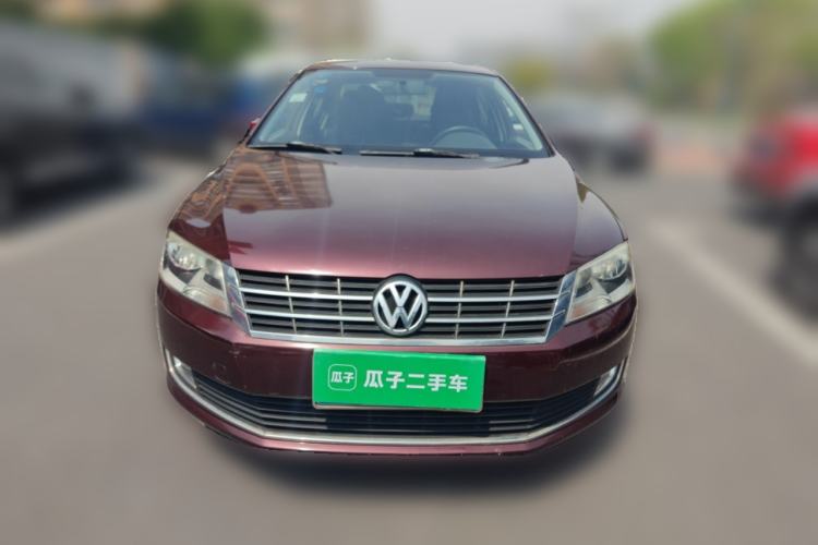 Used Volkswagen Lavida 2013 Restyled Classic 1.6L Manual Comfort Edition Front