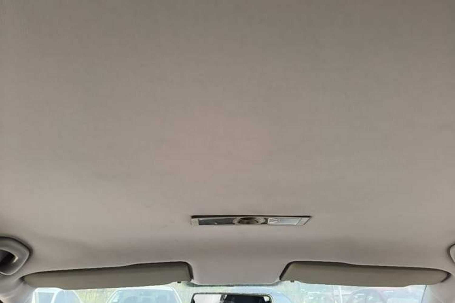 Used Volkswagen Lavida 2013 Revised Classic 1.6L Manual Fashion Edition Headliner