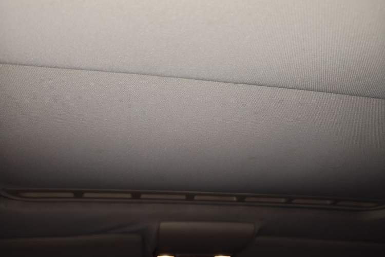 Used Volkswagen Lavida 2013 Revised Version 1.4 TSI Manual Comfort Edition Headliner