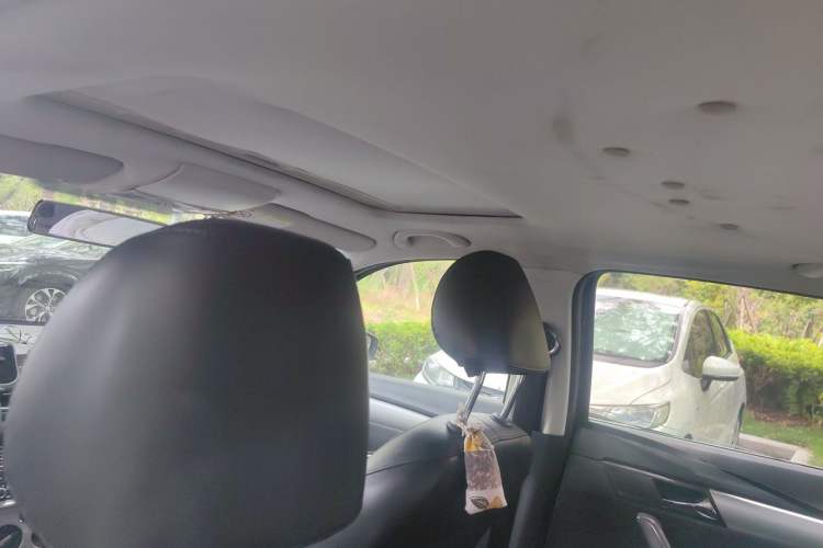 Used Volkswagen Lavida 2013 Restyled Classic 1.6L Automatic Comfort Edition Headliner