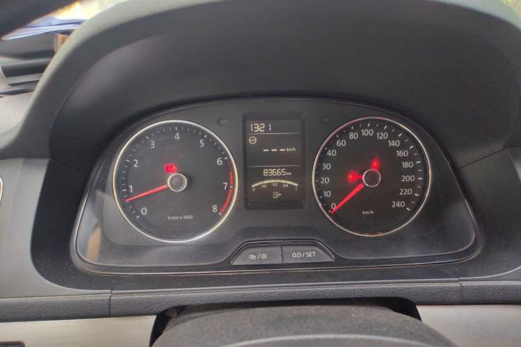 Used Volkswagen Lavida 2013 Revised Version 1.4 TSI Manual Comfort Edition Instrument Cluster