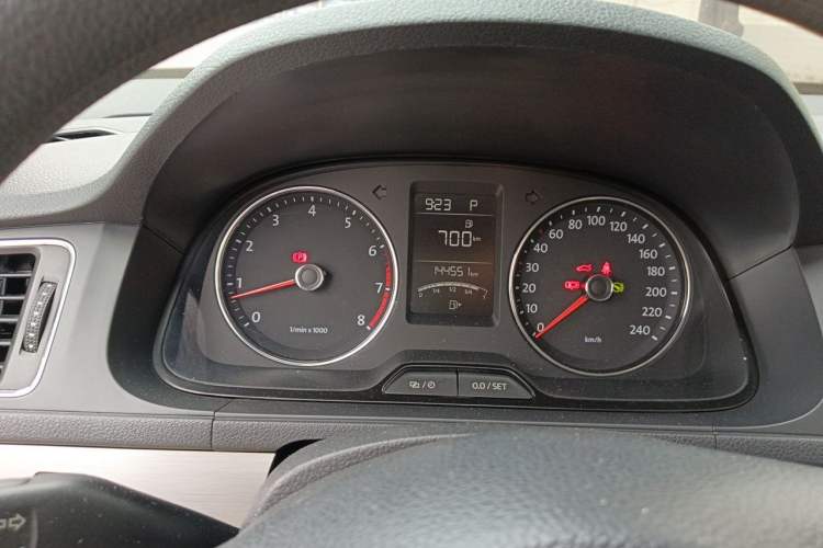 Used Volkswagen Lavida 2013 Restyled Classic 1.6L Automatic Comfort Edition Instrument Cluster