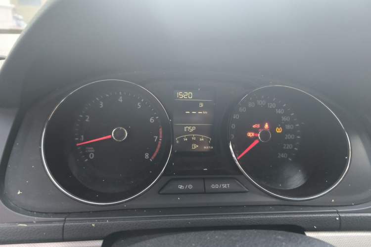 Used Volkswagen Lavida 2013 Revised Classic 1.6L Manual Fashion Edition Instrument Cluster