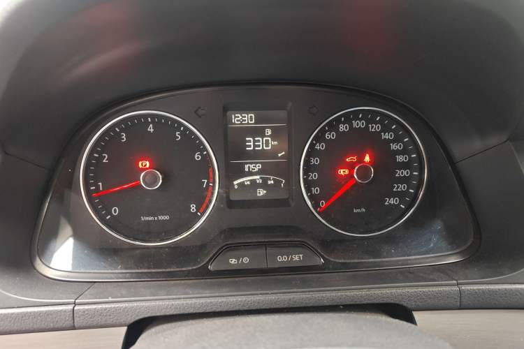 Used Volkswagen Lavida 2013 Restyled Classic 1.6L Manual Comfort Edition Instrument Cluster