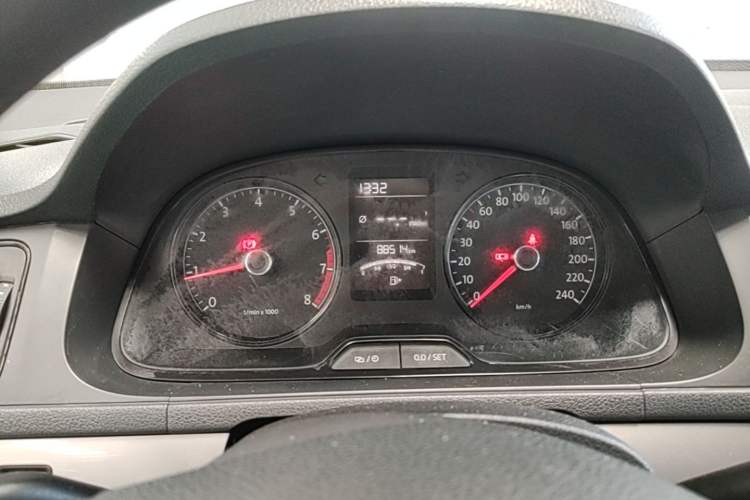Used Volkswagen Lavida 2013 Revised Classic 1.6L Manual Fashion Edition Instrument Cluster