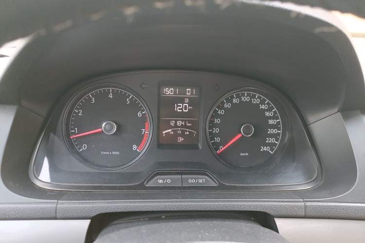 Used Volkswagen Lavida 2013 Revised Classic 1.6L Automatic Fashion Edition Instrument Cluster