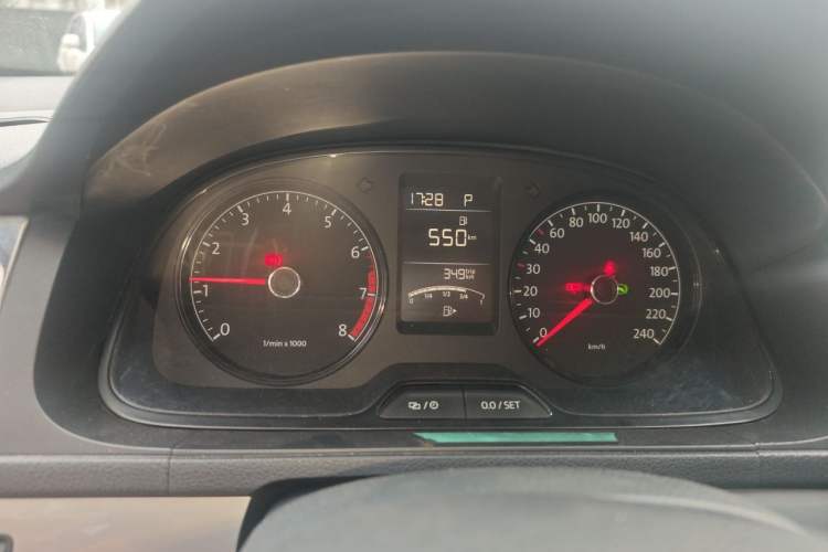 Used Volkswagen Lavida 2013 Revised Classic 1.6L Automatic Fashion Edition Instrument Cluster