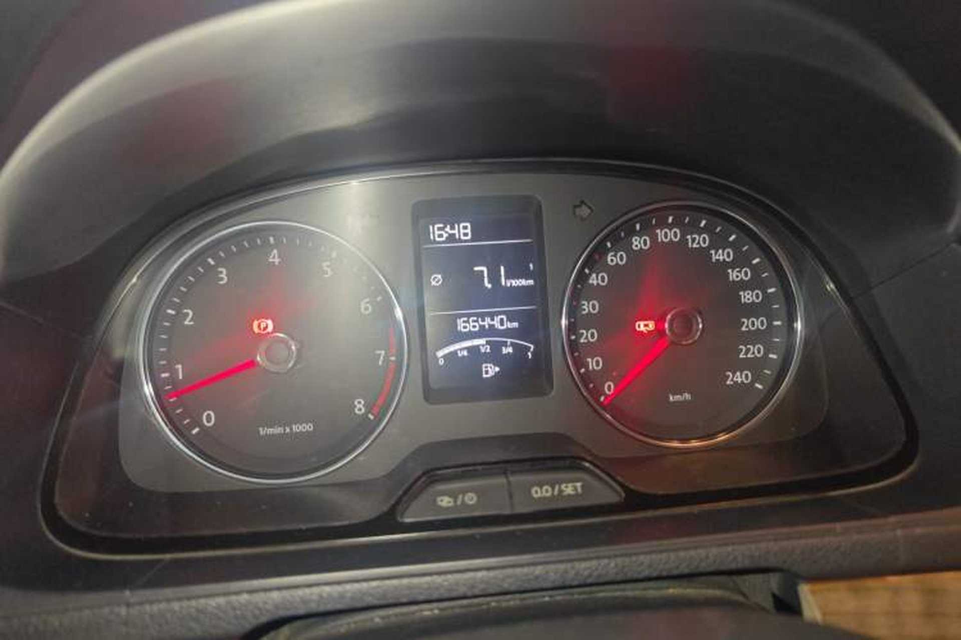 Used Volkswagen Lavida 2013 Revised Version 1.4 TSI Manual Comfort Edition Instrument Cluster