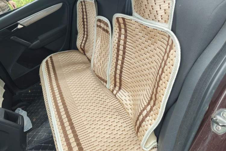 Used Volkswagen Lavida 2013 Revised Classic 1.6L Manual Fashion Edition Left Rear Seat