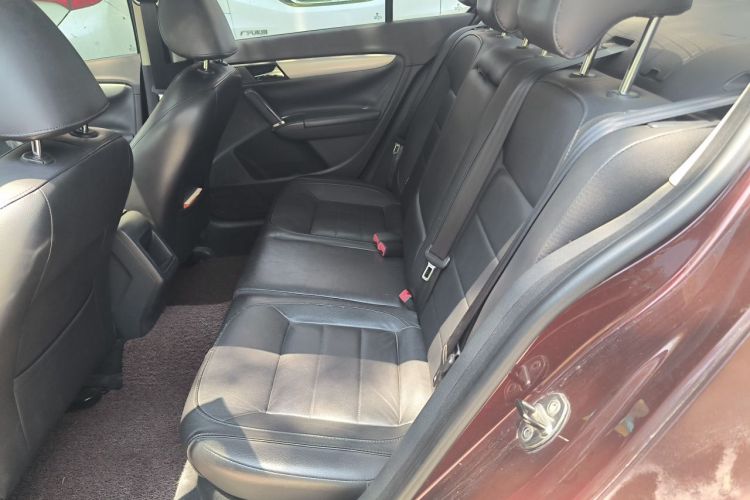 Used Volkswagen Lavida 2013 1.6L Automatic Comfort Edition Left Rear Seat