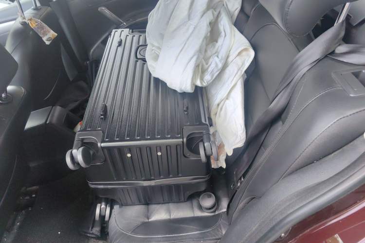 Used Volkswagen Lavida 2013 Restyled Classic 1.6L Automatic Comfort Edition Left Rear Seat