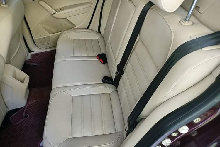 Used Volkswagen Lavida 2013 1.4 TSI Manual Luxury Edition Left Rear Seat