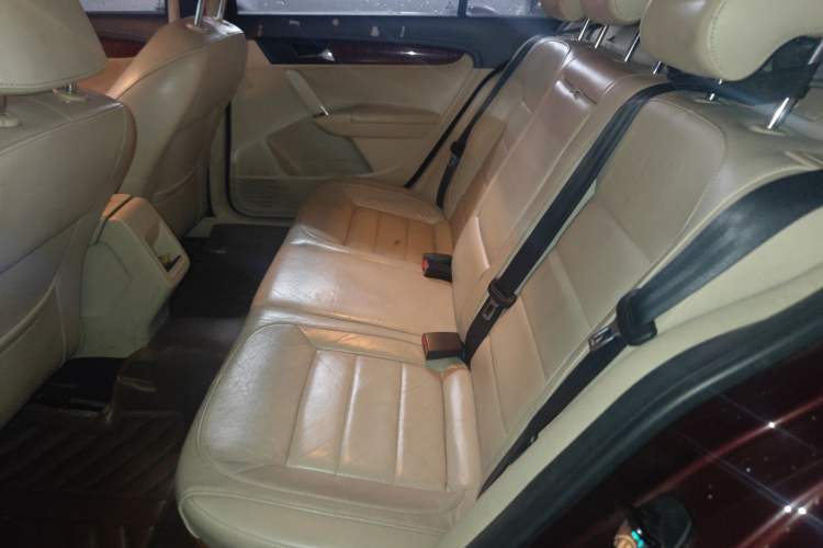 Used Volkswagen Lavida 2013 Revised Version 1.4 TSI Manual Comfort Edition Left Rear Seat