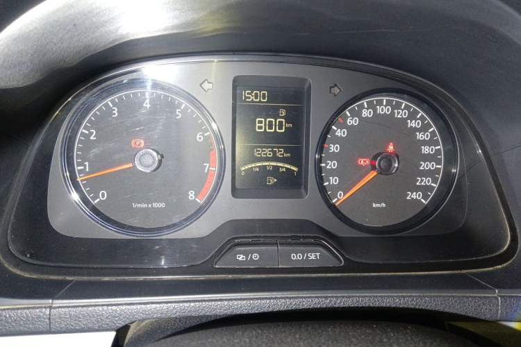 Used Volkswagen Lavida 2013 Revised Classic 1.6L Manual Fashion Edition Odometer Close Up