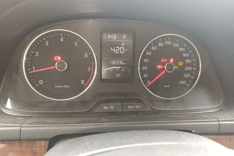 Used Volkswagen Lavida 2013 Restyled Classic 1.6L Automatic Comfort Edition Odometer Close Up
