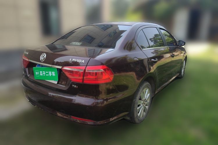 Used Volkswagen Lavida 2013 Revised Version 1.4 TSI Manual Comfort Edition Rear Right 45 Deg