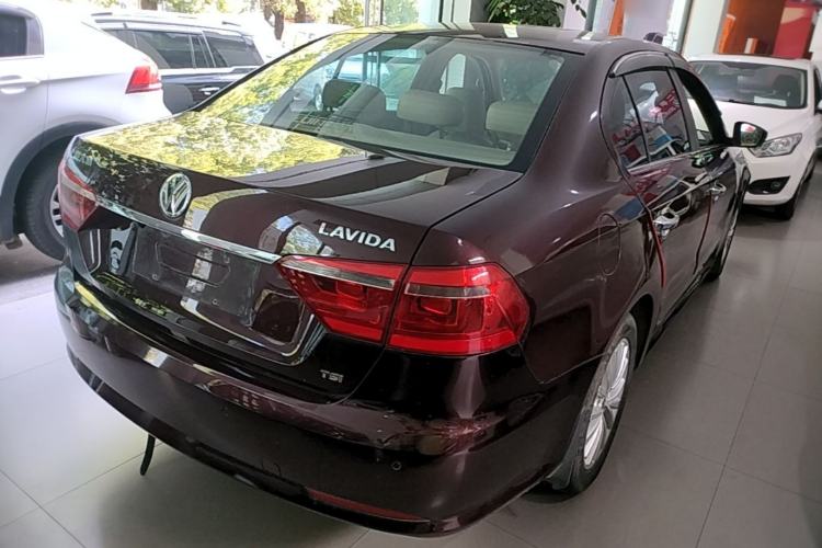 Used Volkswagen Lavida 2013 1.4 TSI Manual Luxury Edition Rear Right 45 Deg
