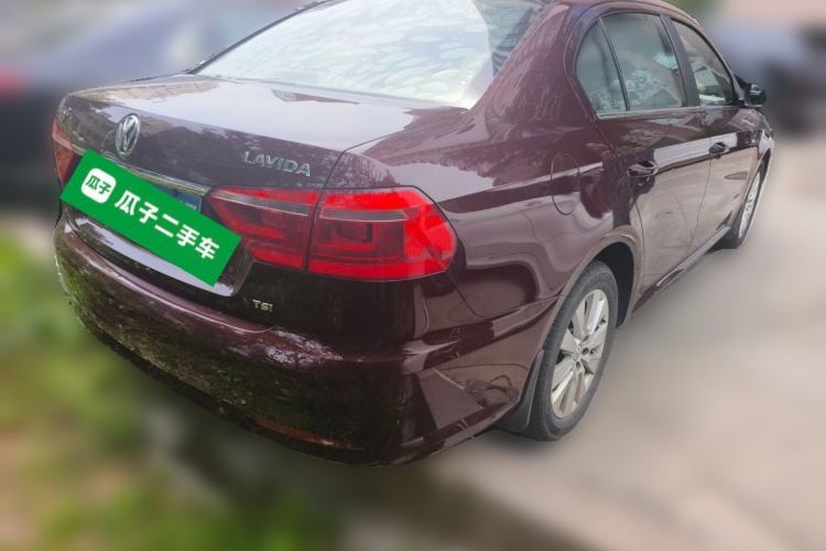 Used Volkswagen Lavida 2013 1.4TSI DSG Comfort Edition Rear Right 45 Deg