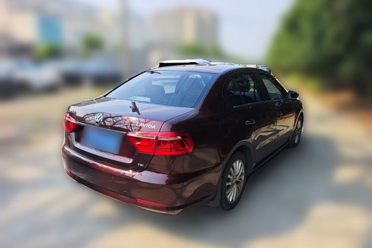 Used Volkswagen Lavida 2013 1.4TSI DSG Luxury Edition Rear Right 45 Deg