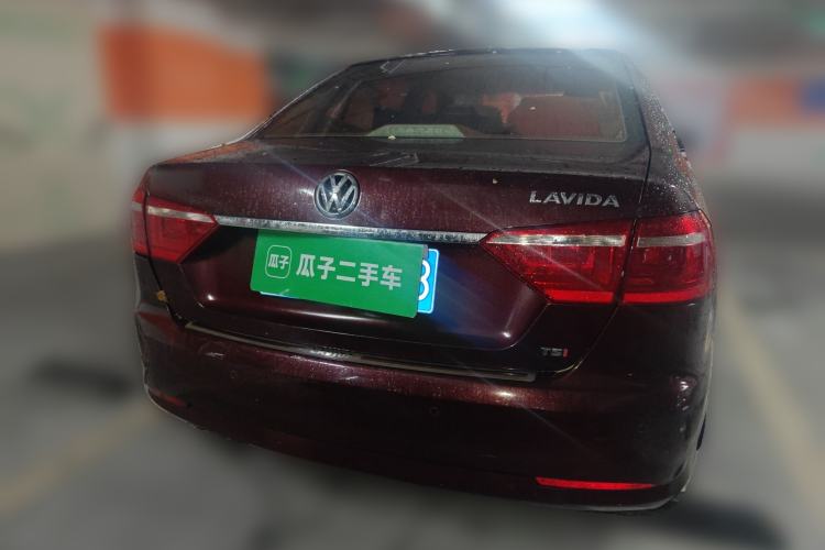 Used Volkswagen Lavida 2013 Revised Version 1.4 TSI Manual Comfort Edition Rear