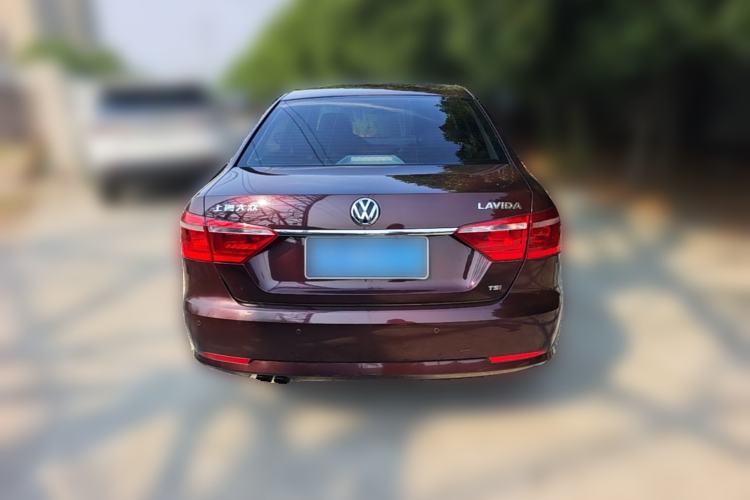 Used Volkswagen Lavida 2013 1.4TSI DSG Luxury Edition Rear