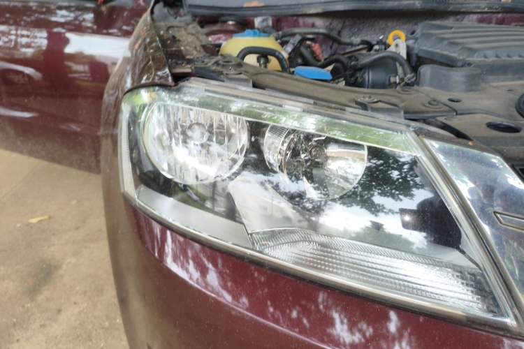 Used Volkswagen Lavida 2013 Revised Classic 1.6L Automatic Fashion Edition Right Front Headlight