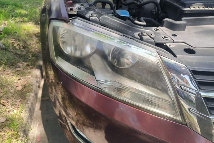 Used Volkswagen Lavida 2013 1.6L Automatic Comfort Edition Right Front Headlight