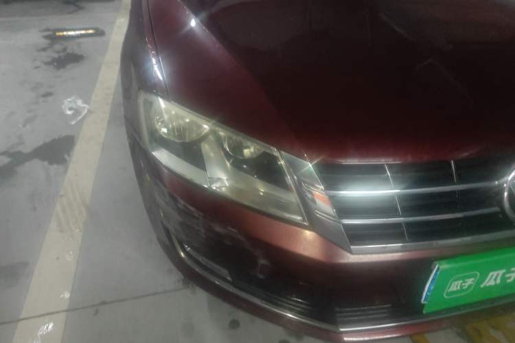 Used Volkswagen Lavida 2013 Revised Version 1.4 TSI Manual Comfort Edition Right Front Headlight