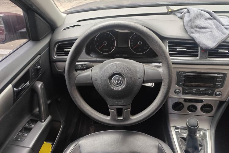 Used Volkswagen Lavida 2013 Restyled Classic 1.6L Manual Comfort Edition Steering Wheel