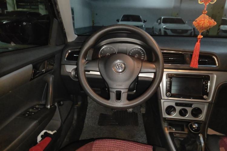 Used Volkswagen Lavida 2013 Restyled Classic 1.6L Manual Comfort Edition Steering Wheel
