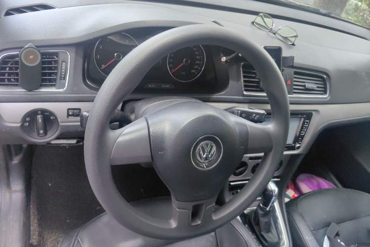 Used Volkswagen Lavida 2013 Restyled Classic 1.6L Automatic Comfort Edition Steering Wheel