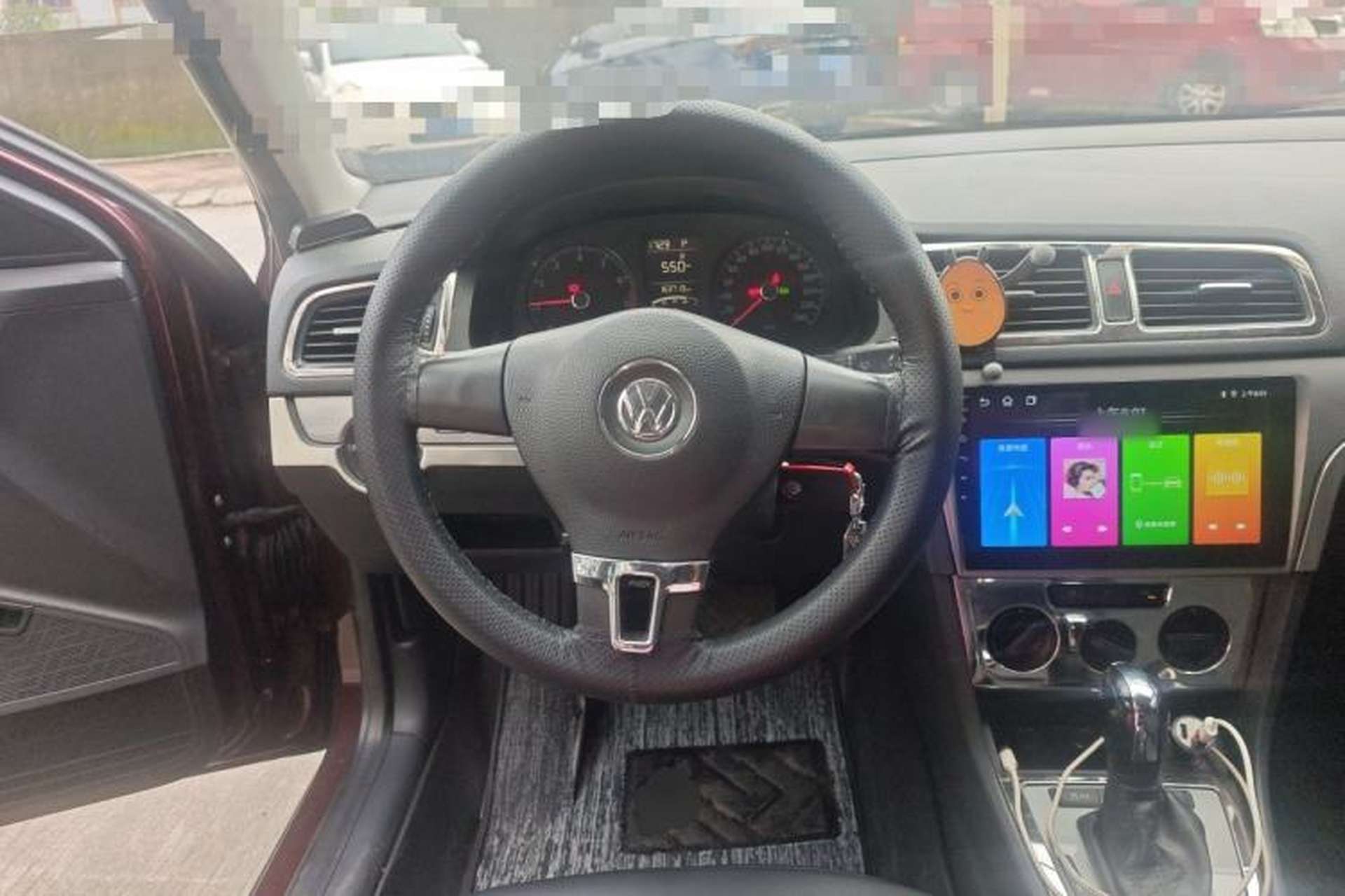 Used Volkswagen Lavida 2013 Revised Classic 1.6L Automatic Fashion Edition Steering Wheel