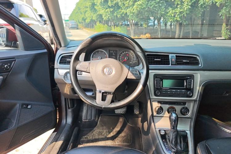 Used Volkswagen Lavida 2013 1.4TSI DSG Luxury Edition Steering Wheel
