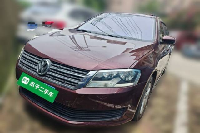Ojetý Volkswagen Lavida 2013 Revised Classic 1.6L Automatic Fashion Edition