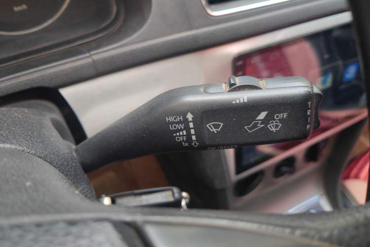 Used Volkswagen Lavida 2013 Revised Version 1.4 TSI Manual Comfort Edition Vehicle Key