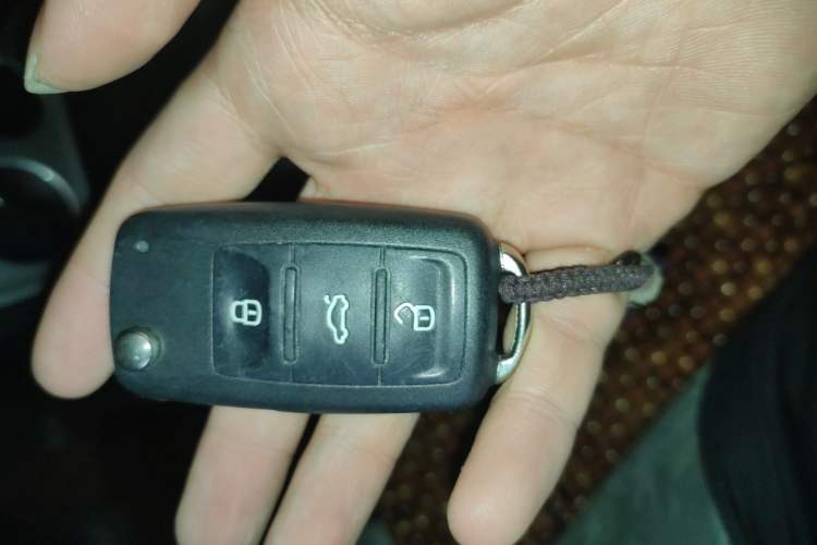 Used Volkswagen Lavida 2013 Revised Classic 1.6L Automatic Fashion Edition Vehicle Key
